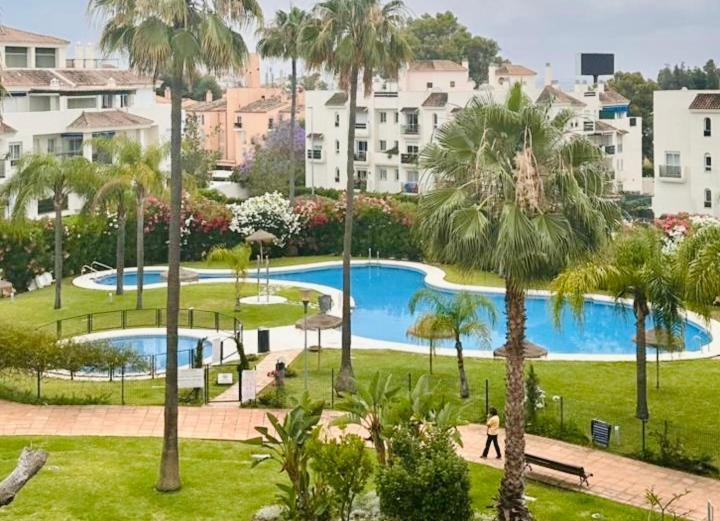 Charming Penthouse Next To Puerto Banus Apartment