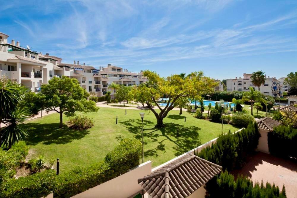 Charming Penthouse Next To Puerto Banus Apartment Marbella